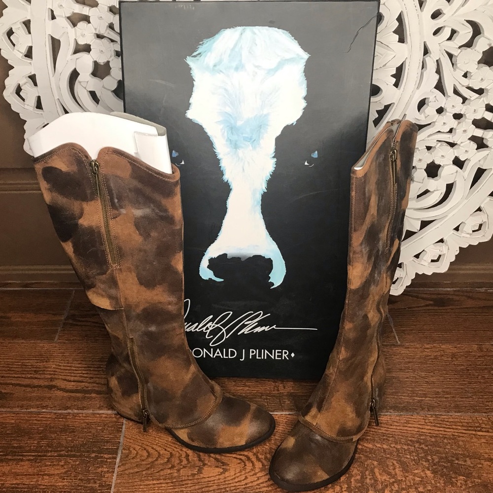 Donald J. Pliner Saddle Vintage Suede Boots - Picture 2 of 6